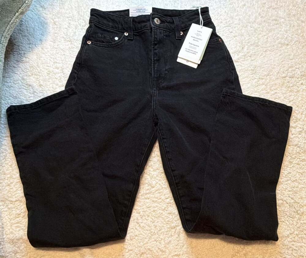 H&M Vintage Mom Jeans Ultra High Waist Ankle Length Black Size US 2